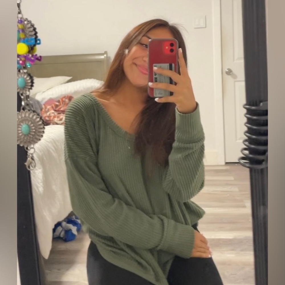 Meet your Posher, Esbeydi